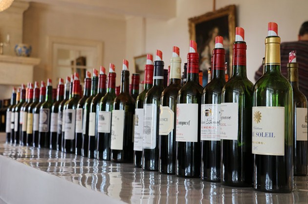 1.-Primeur-wines-ready-for-tasting-at-Grand-Cercle- Bordeaux 2015 Sure Holdings, Invest into Wine,